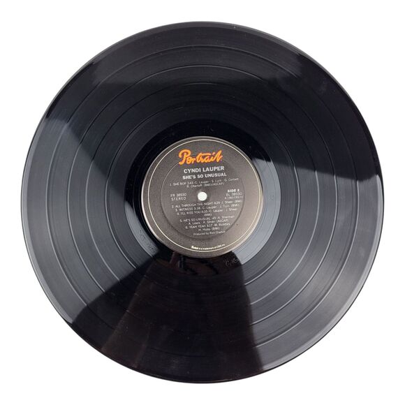 Cindy Lauper She's So Unusual Vinyl Record 1983 First Press 38930 Portrait - Picture 12 of 13